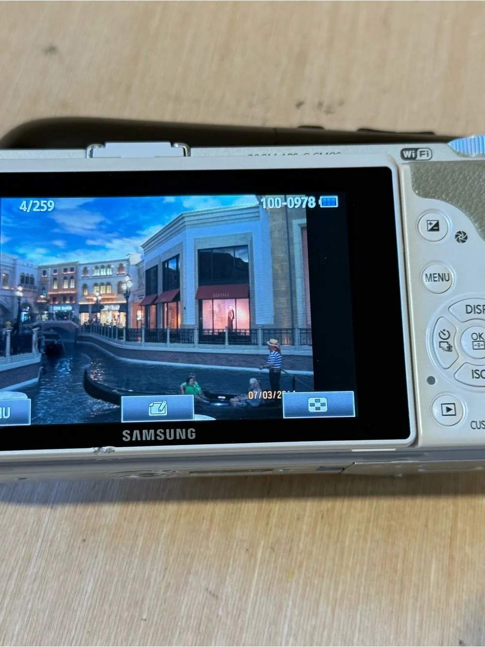 Samsung NX300 Mirrorless Digital Camera White Body Only Tested Working Read Info